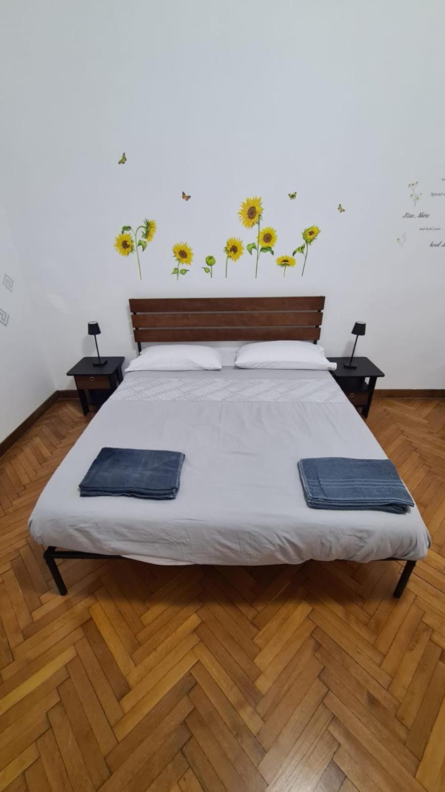 Dock Bay Lodge Hostello ตรีเอสเต ภายนอก รูปภาพ